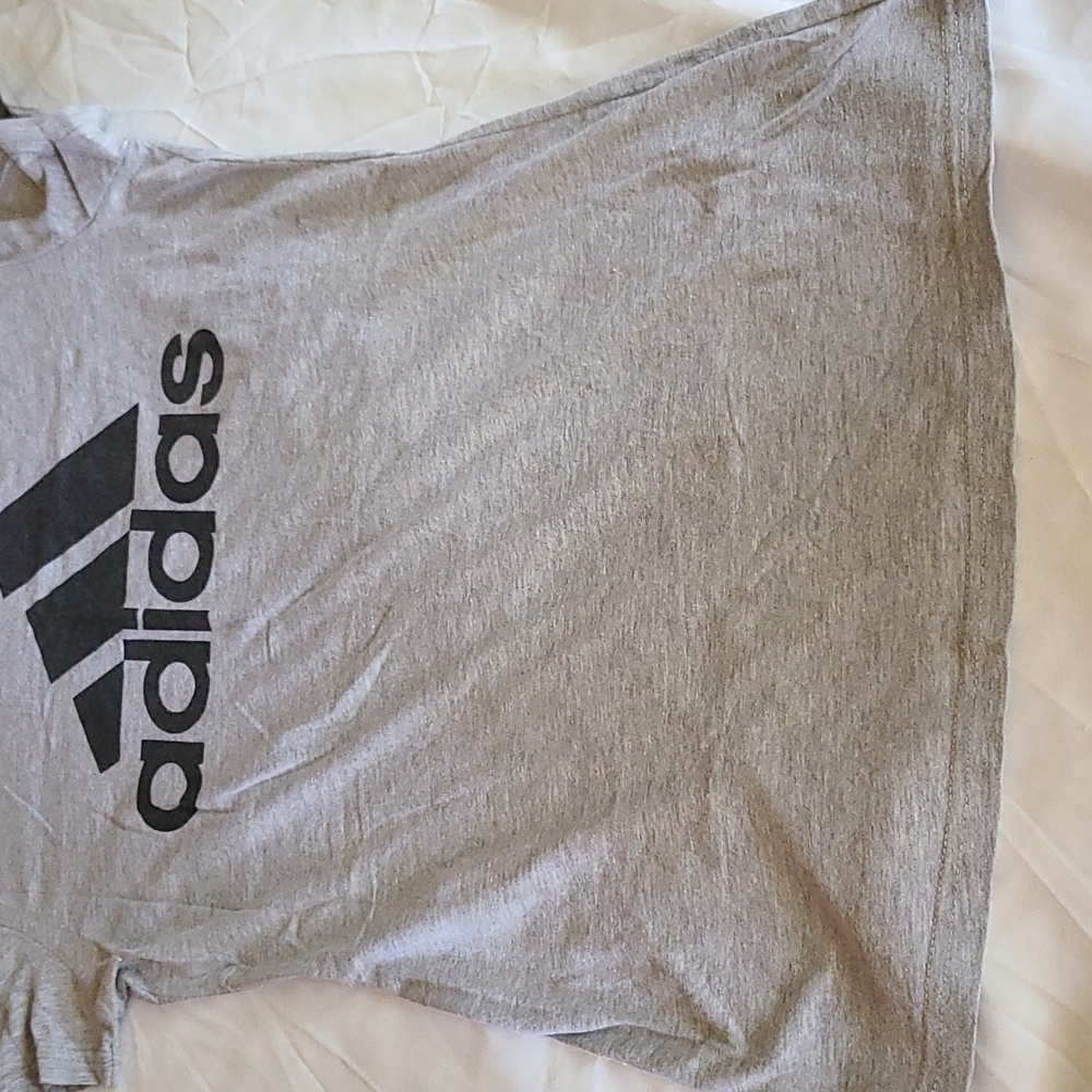 Adidas top - Picture 3 of 5